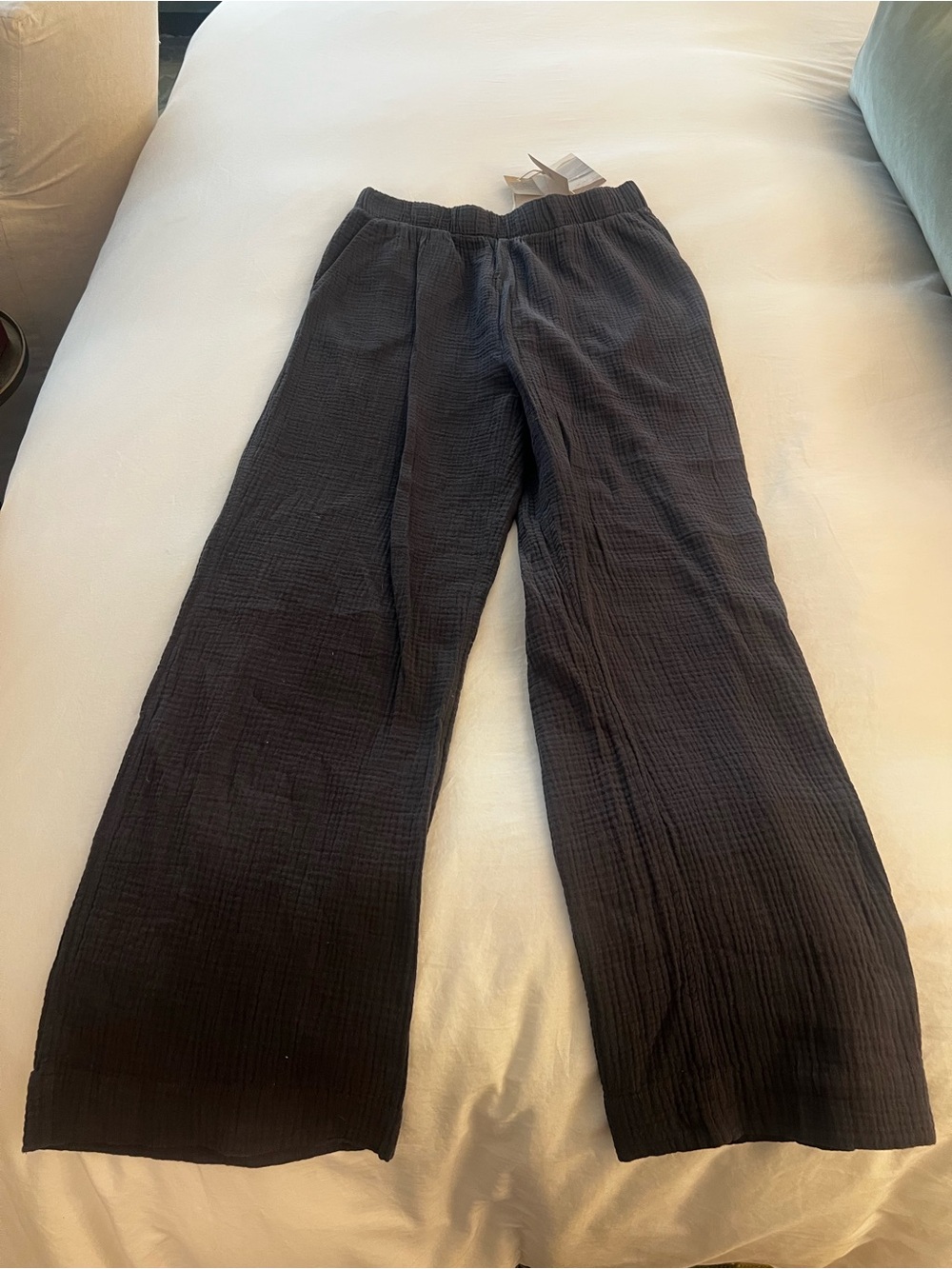 Faherty Women’s Dream Cotton Gauze Wide Leg Pants – Brown – Size Medium – NWT